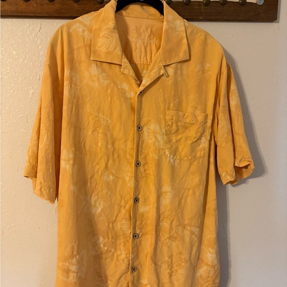 Tommy Bahama Shirt - Picture 6 of 6